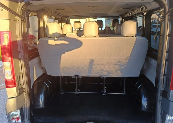 Renault Trafic cena 39900 przebieg: 243000, rok produkcji 2009 z Tyczyn małe 154
